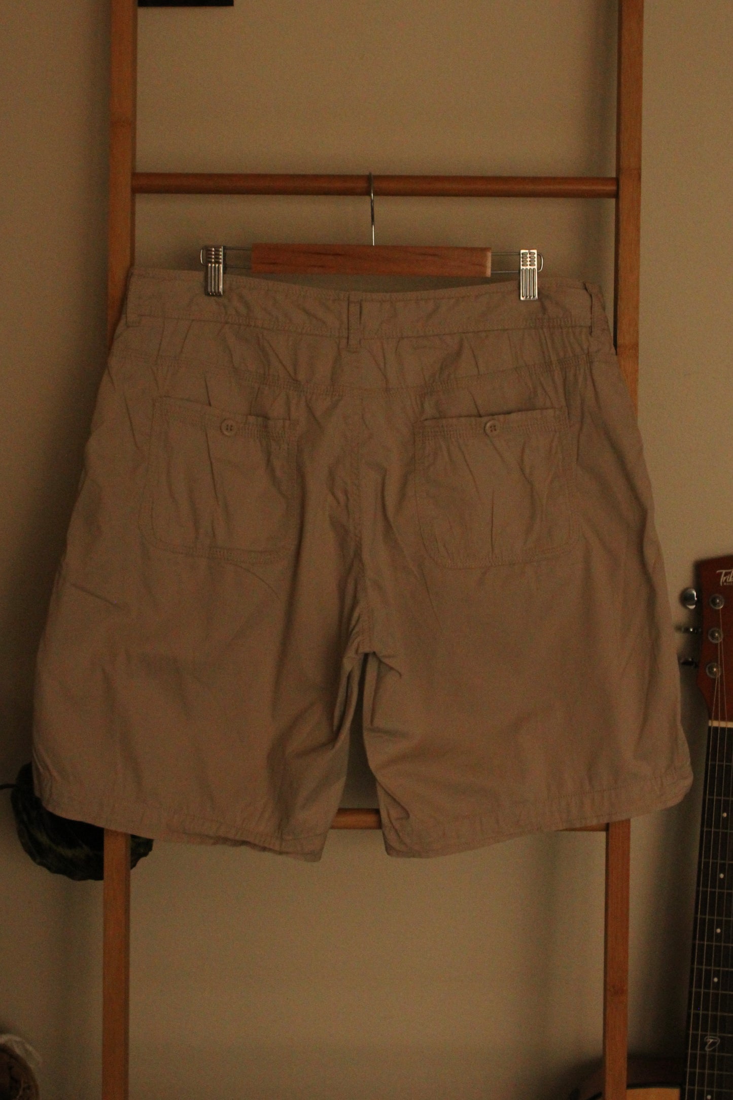 3/4 Cargo-Like Pants